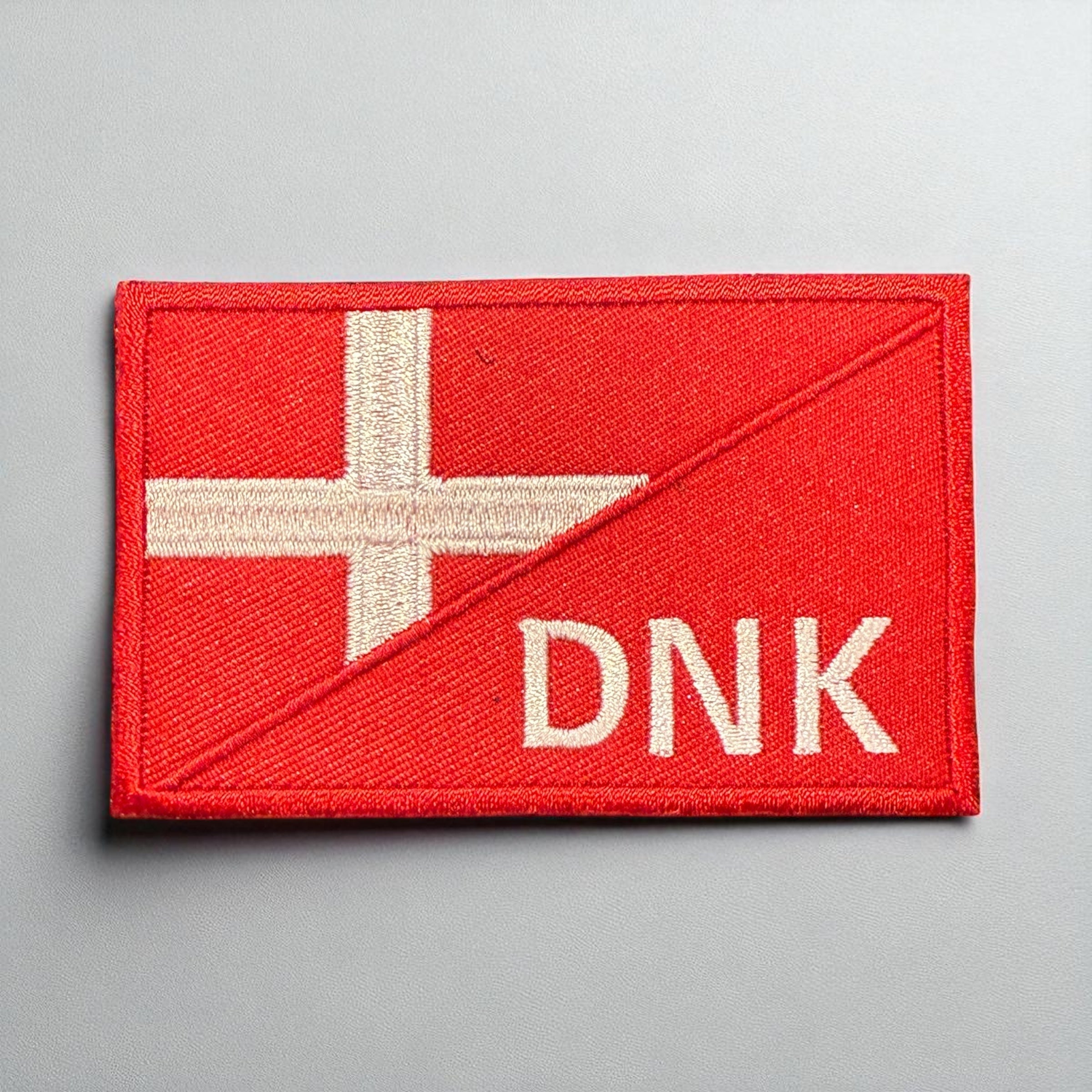 Brodert flaggpatch med borrelås – norsk flagg til sele og utstyr