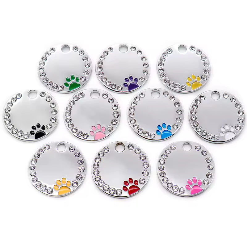 Personlig ID-brikke med glitter – rund navnebrikke til hund og katt