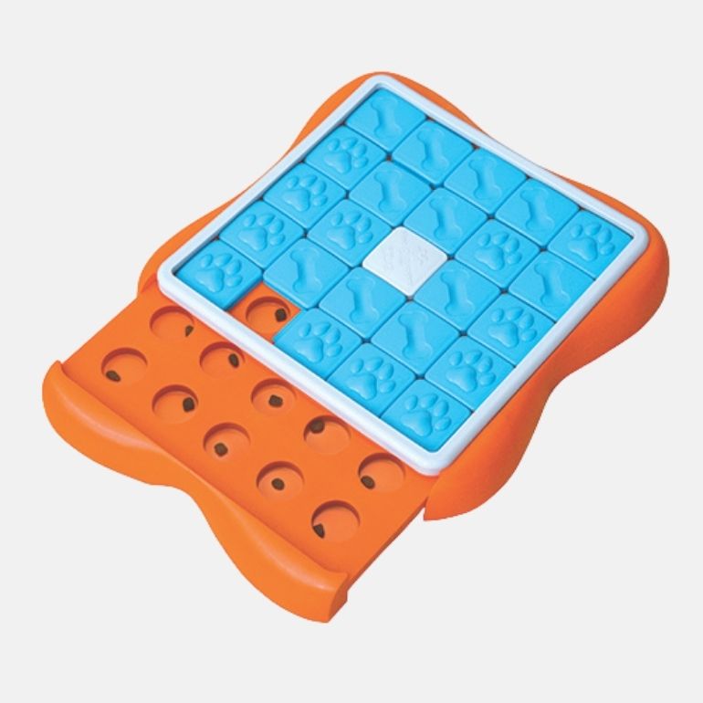 Blå og orange aktivitetsleke i åpen tilstand. Slider.