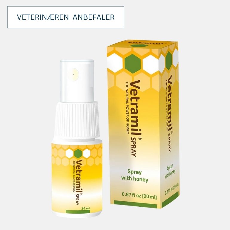 Vetramil sårspray med honning med forpakning ved siden av.