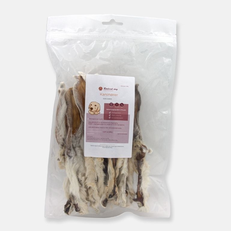 Produktbilde av kaninører med pels i forpakning fra Radical Dog.