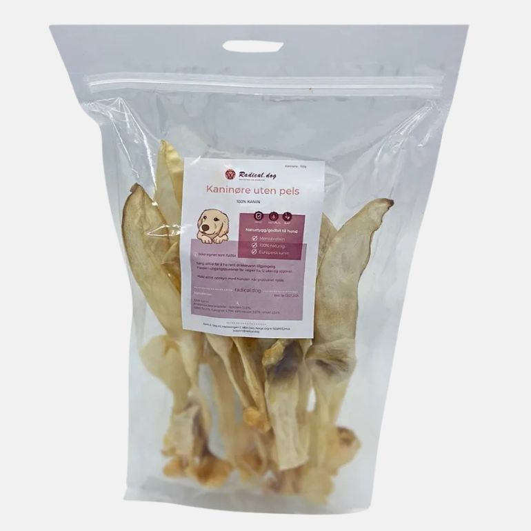 Produktbilde av kaninører uten pels i forpakning fra Radical Dog.