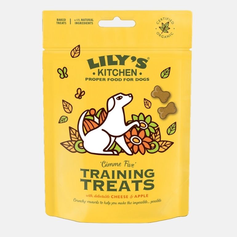 Bilde av en pose Lily's Kitchen Training Treats.