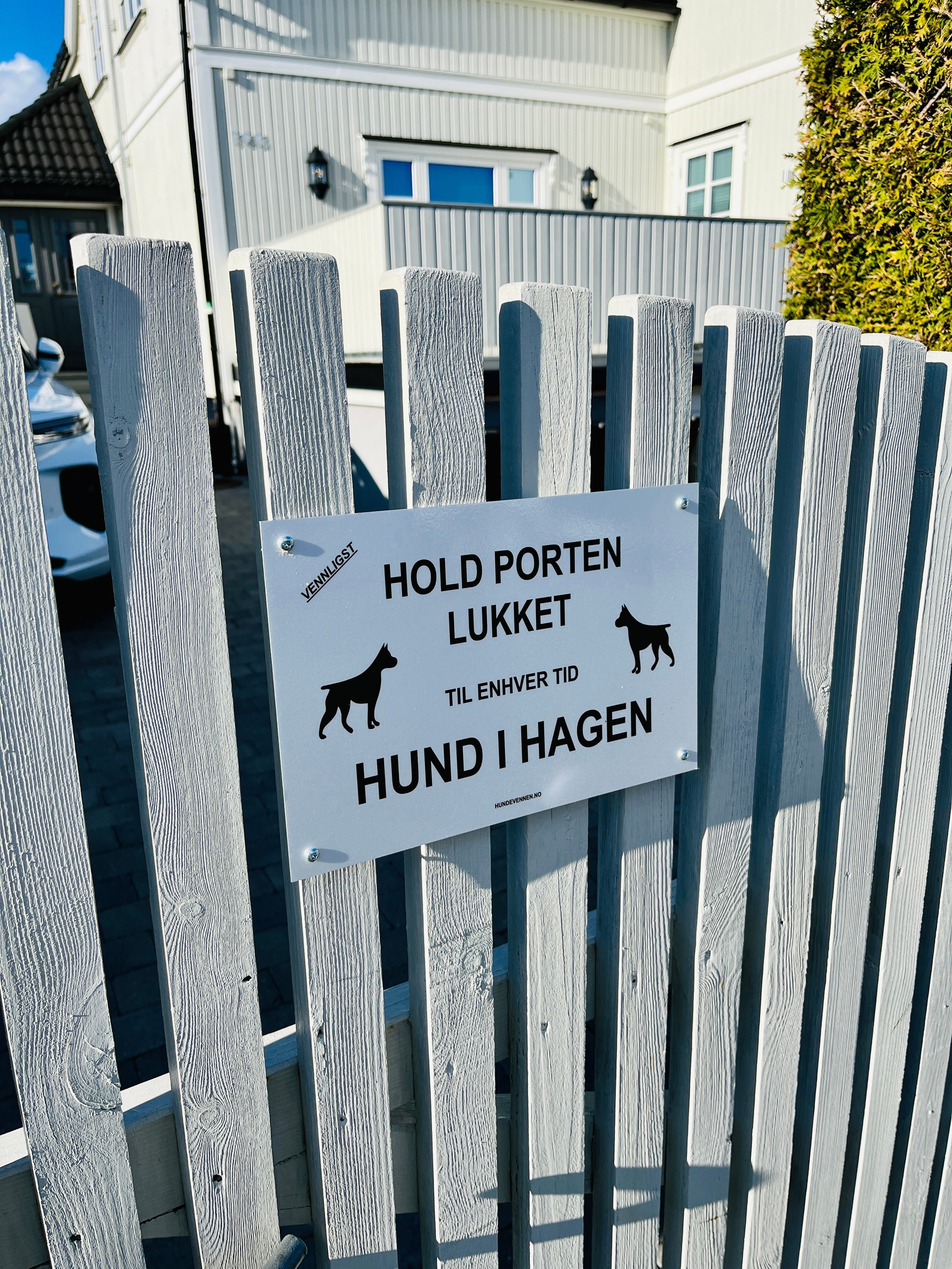 Lukk porten skilt- Hund i hagen - Hundevennen