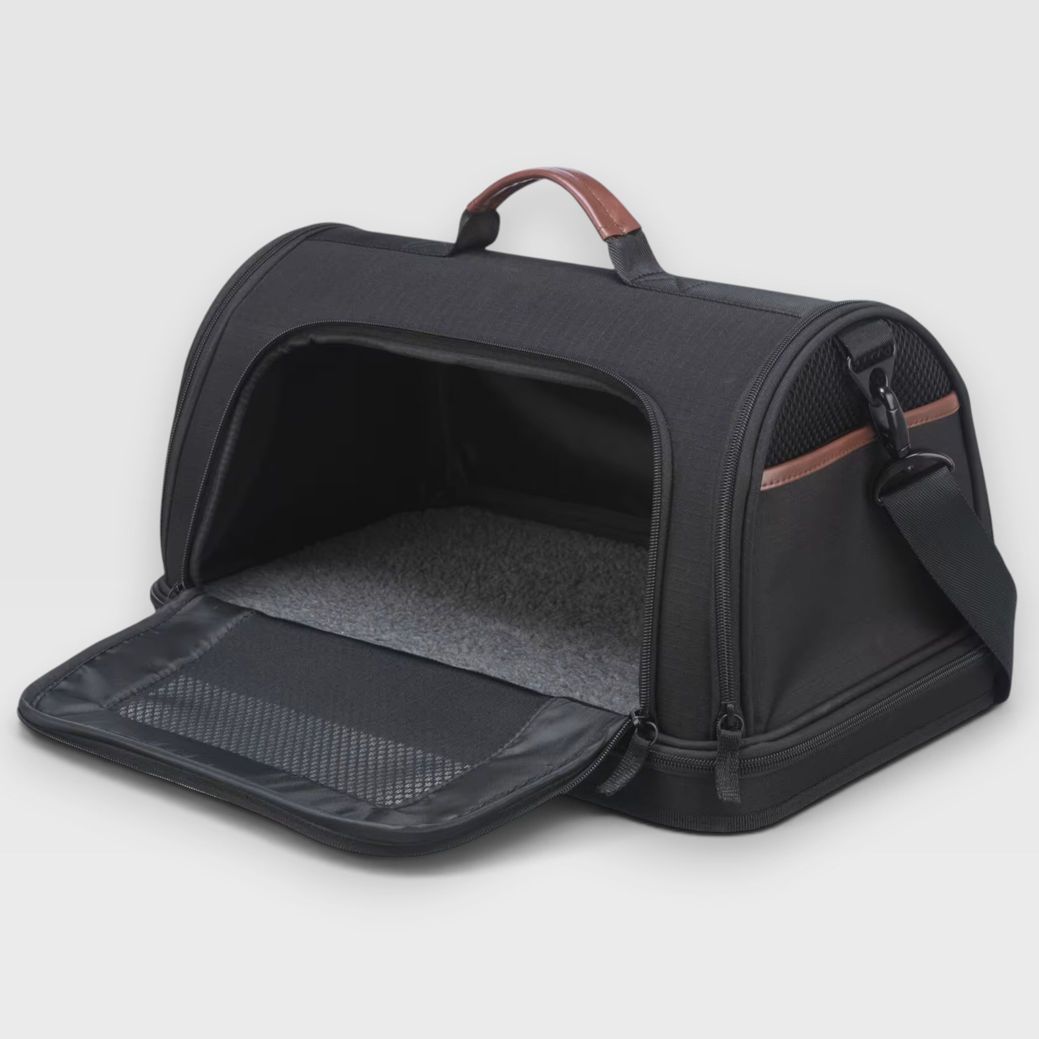 TRIXIE Gate Airline hundeveske med nettingfelt for god ventilasjon